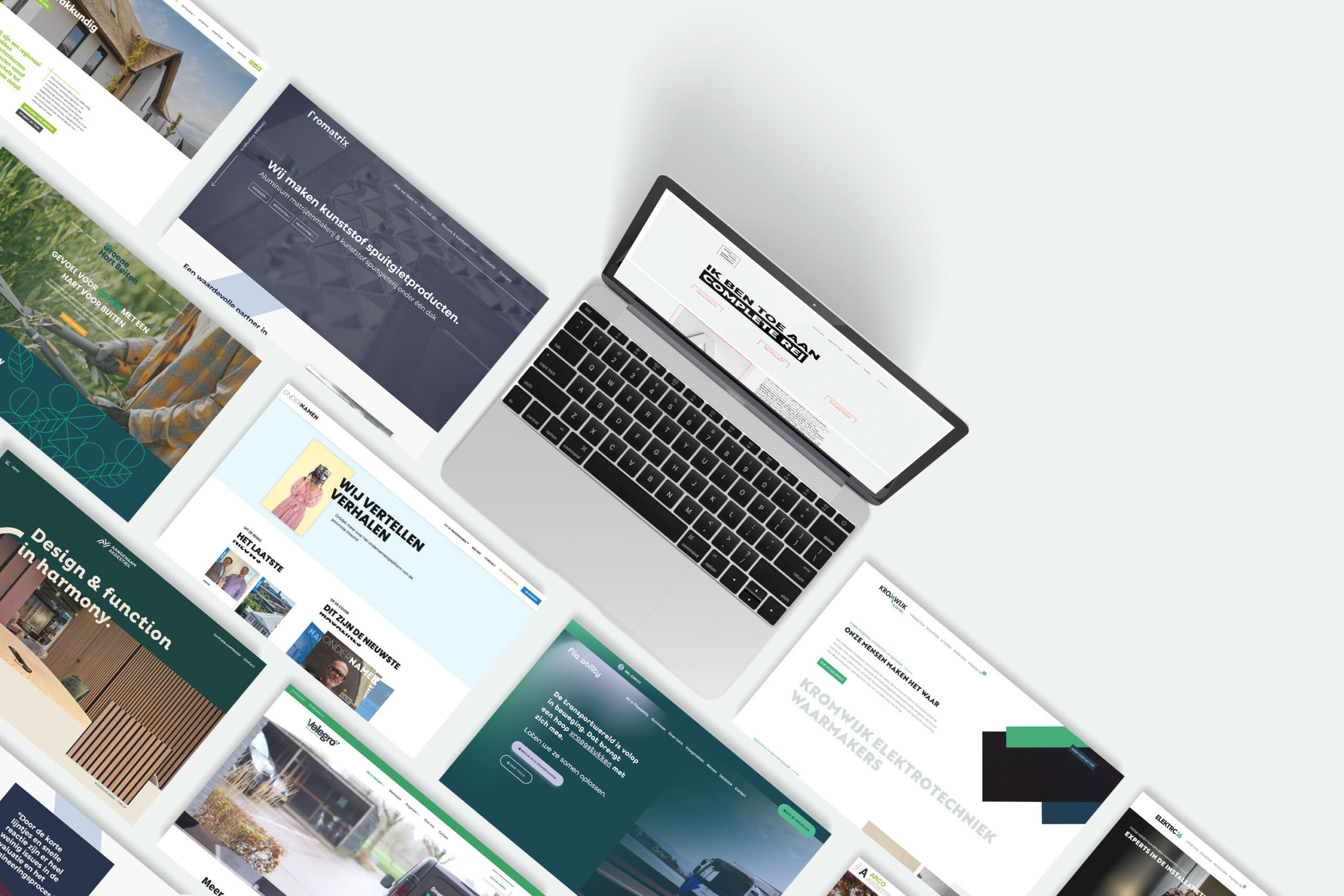 laptop-with-screens-flatlay2